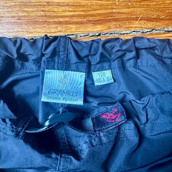 Kid's Gramicci Shorts - Black - Size 6 - Picture 4 of 4